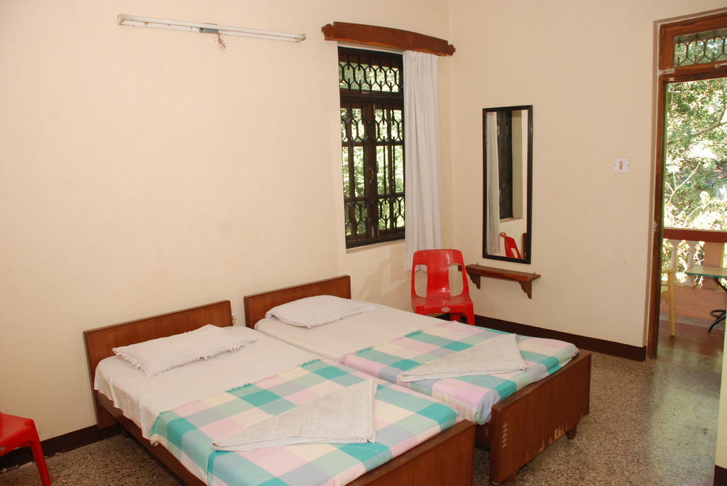 كاندولِم Pinto Guest House الغرفة الصورة