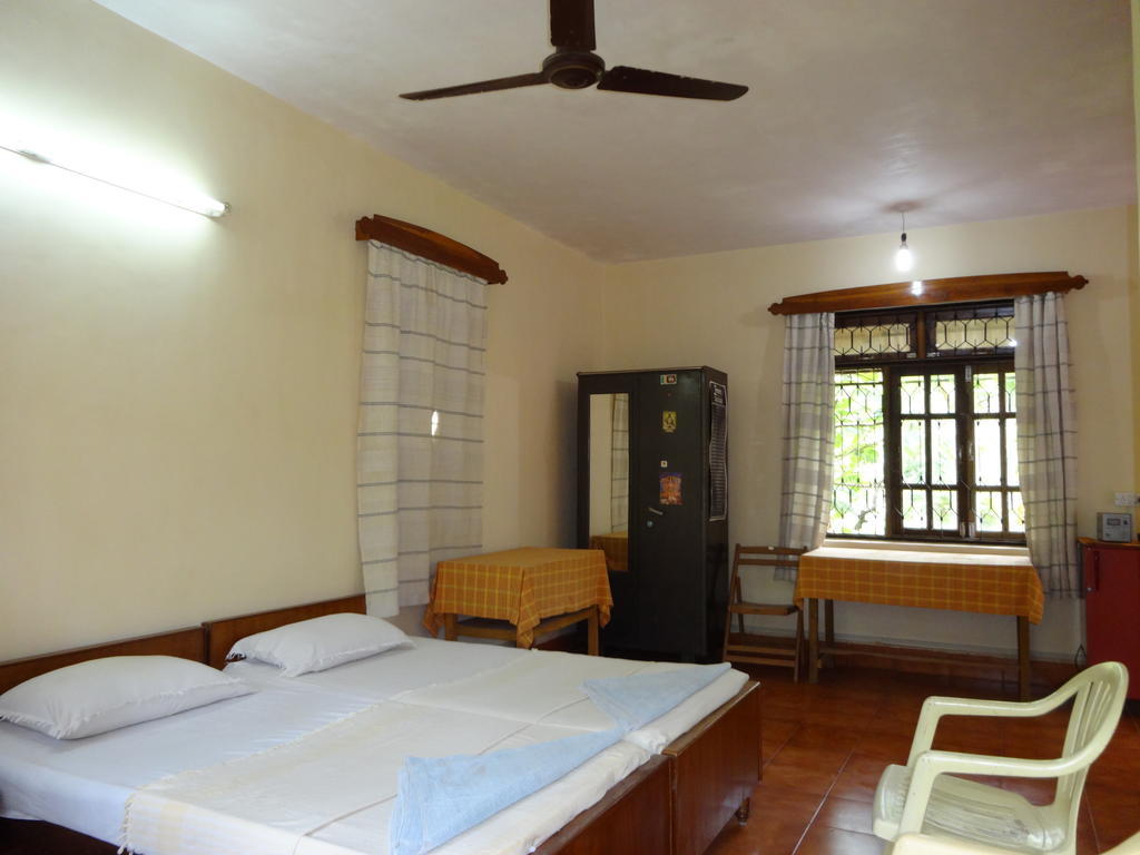كاندولِم Pinto Guest House الغرفة الصورة